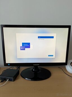 Mini PC sestava + PC stůl - 4