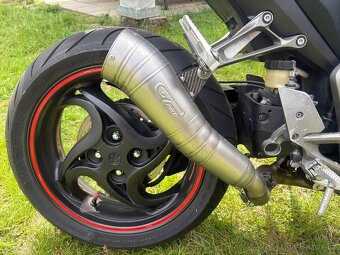Honda CB1000R - 4