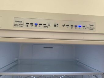 Samsung RB33J3015WW - 4