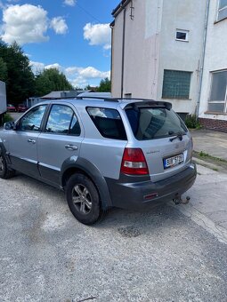 Kia Sorento 2.5 CRDi 16V - 4