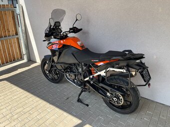 KTM 1050 Adventure - 4