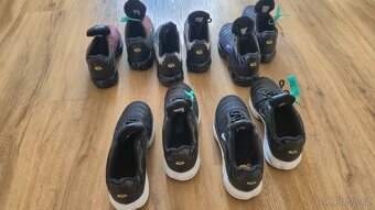 NIKE - 4
