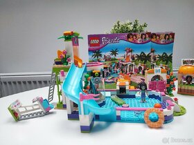 LEGO Friends 41313 Letní bazén v městečku Heartlake - 4