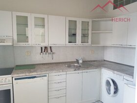 Pronájem bytu 6+1 se zahradou, 150 m2, centrum Chomutova - 4