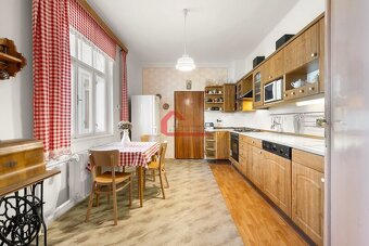 Prodej, rodinný dům 5+2 Tvrdonice, průjezd, zahrada, sklad n - 4