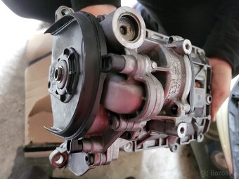 Hlava víko motoru písty vačky čerpadlo N47d20a N47d20c BMW - 4