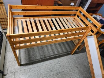 Postel vyvýšená masiv borovice kompletní - 4