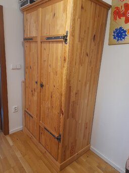 Prodam masivni skrin - 4