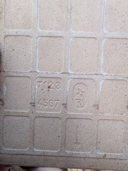 Obklad hnědý 10x20 cm - 4