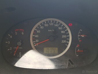nissan almera tino 2,2 YD22 - 4