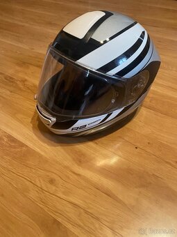Helma na motorku SCHUBERTH R2 - 4