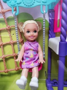 Mattel Barbie chůva Skipper (sestřička) na hřišti herní set - 4