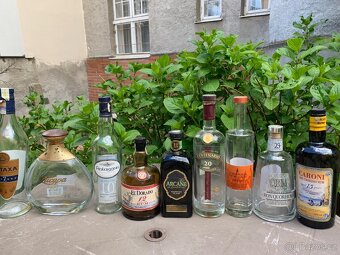 Lahve od rumu, whisky, konaku - 4