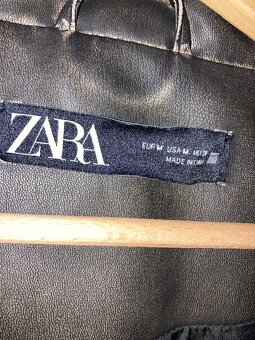 Teplá bunda bomber kožená/koženková teplá zn. Zara - 4