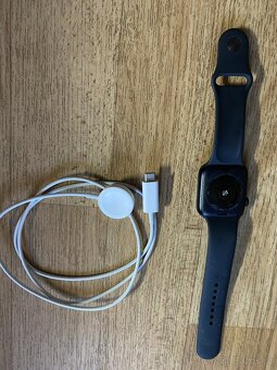 Prodám Apple Watch LTE/SE - 4