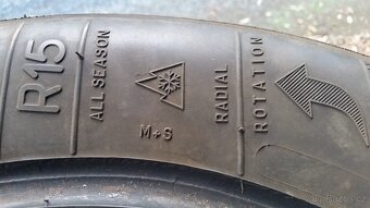 2x 195/65 R15 - 4