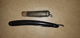 Spoustu starožitností z války na prodej - 4