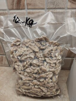 Vlašské ořechy loupané i neloupané - 4