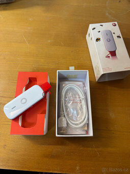 Vodafone 4G USB LTE modem K5150 - komplet, super stav - 4