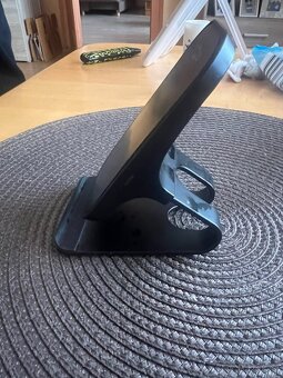 Bezdrátová nabíječka FIXED - 4