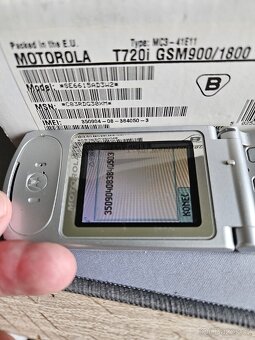 Motorola t720i - 4