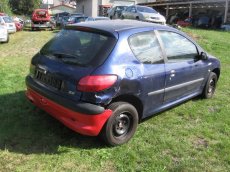 Prodám dily na Peugeot 206 1.4 benzin R.V.99 1.9D3dveř. - 4