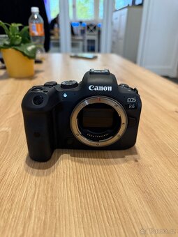 CANON EOS R6 - top stav - 4