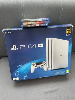 Playstation 4 Pro - 4
