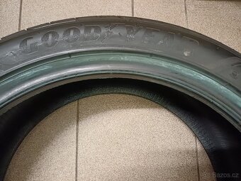 LETNÍ pneu Goodyear 275/35/r19 a 245/40/r19 4ks - 4