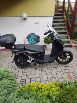 Elektro skútr supersoco CPX - 4