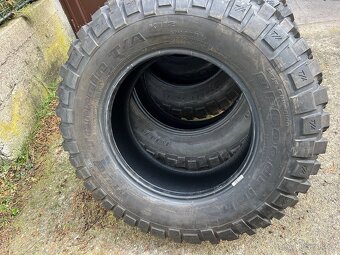 Bf Goodrich 255/75 r17 sada 5ks Jeep Wrangler - 4