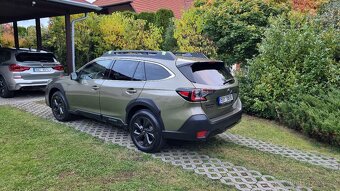 Subaru Outback Field - 4