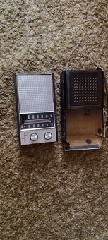 Přenosné tranzistorové rádio Quartz 404 - 4