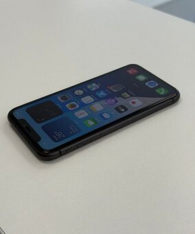 iPhone 11 64 GB - 4