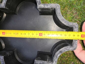 Forma na betonové dlaždice pro odlévání - 4