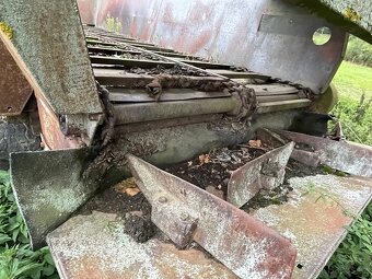 Rozmetadlo hnoje RMA 8 - 4