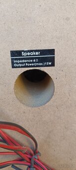 Prodám dva menší reproduktory - 4