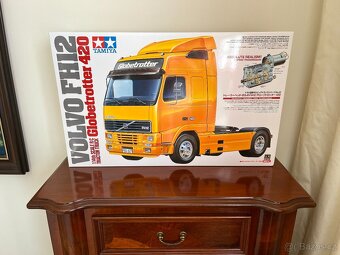 Tamiya Volvo FH12 Globetrotter 420 - nová stavebnica - 4