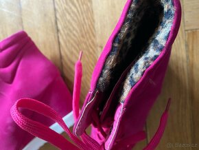 Krásné růžové kotníčkové boty na zimu vel. 39 - 4