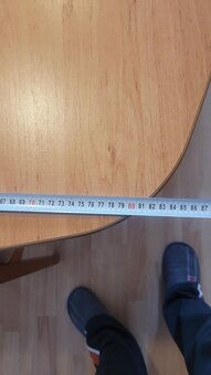 Prodám velký jídelní stůl 185x120 - 4