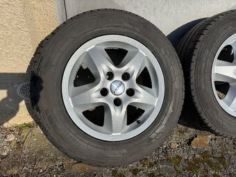 VW Transporter Multivan T5-Alu sada pneu PIRELLI 215/65/16C - 4