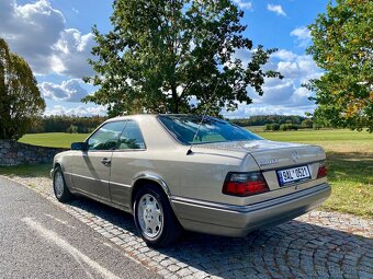 Mercedes Benz w124 E320 coupe - 4