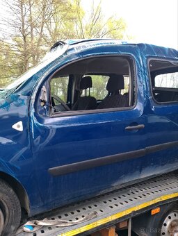 Prodám havarované Renaut Kangoo - 4
