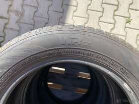 Zimní pneu 185/60/15 Nokian WRD3 88T - 4
