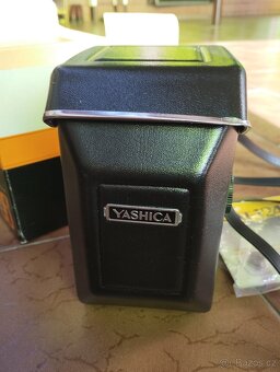 Yashica MAT 124G - 4