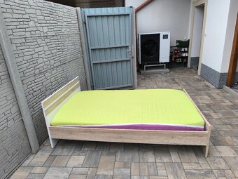 Prodám postel + Matrací 120cm x 200cm - 4