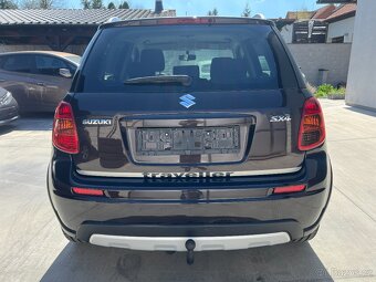 SUZUKI SX4 1,6i 88KW 1.MAJITEL 35000KM NAVIG.TAŽNÉ VYHŘ.SED. - 4