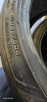 Prodám 2ks pneu 205/45/18 - 4