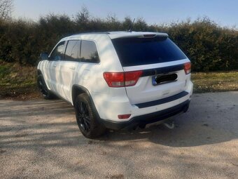 Jeep Grand Cherokee 3.0 CRD 177kw -serviska-rok 2013 - 4