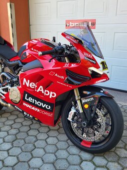 Ducati Panigale V4 - 4